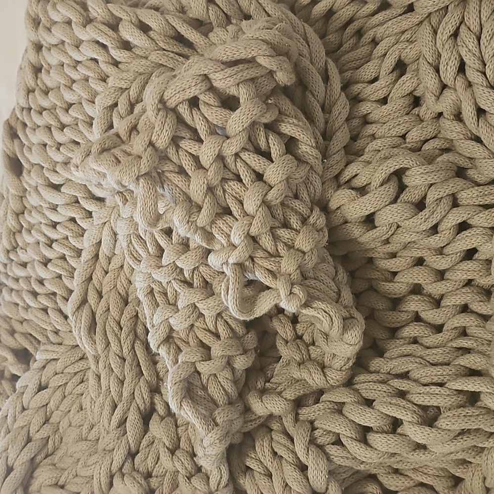 POTTERY BARN Colossal Handknit Throw / Lichen - Picture 4 of 10
